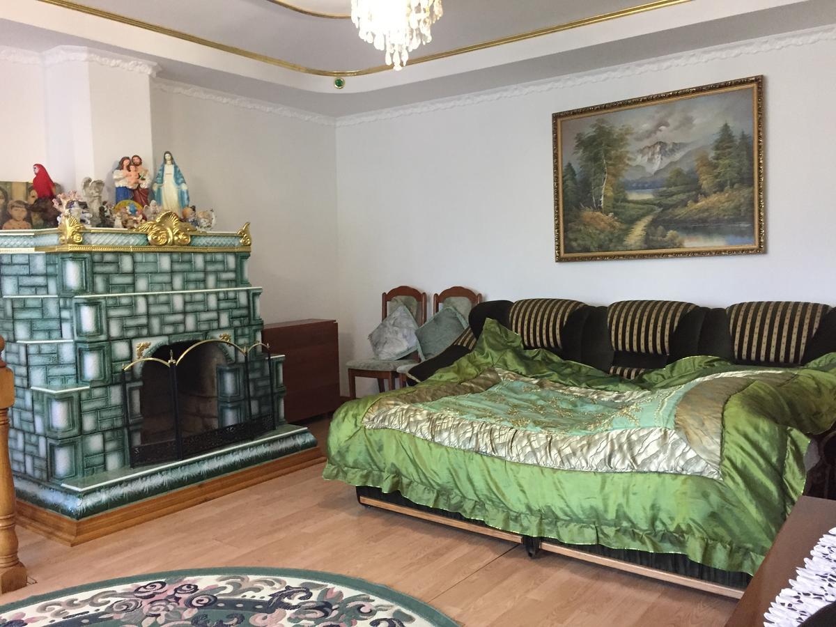 Rodynnyi Zatyshok Guest House Verkhovijna Eksteriør bilde